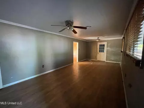 2750 E Benwood Dr, Jackson, MS 39204 photo 2