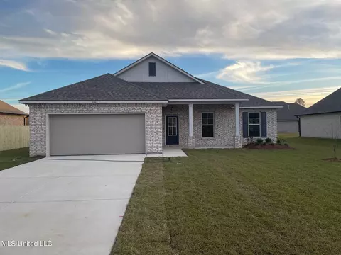11613 Rosalie Pl, Ocean Springs, MS 39564