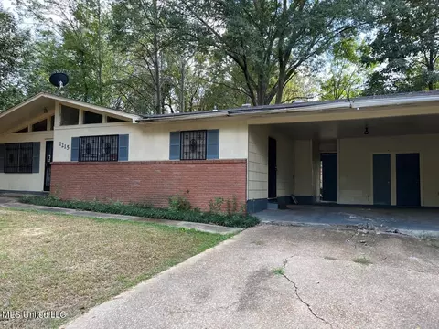 1215 Breckinridge Rd, Jackson, MS 39204