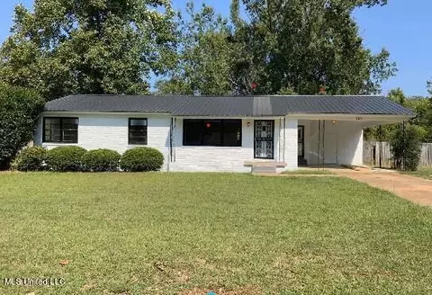 726 Coleman Ave, Holly Springs, MS 38635