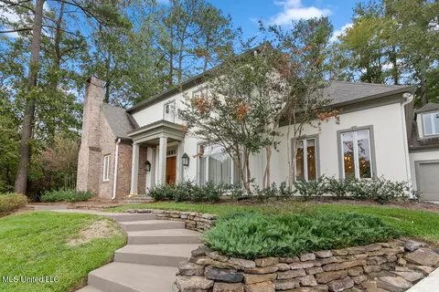 2237 Sheffield Dr, Jackson, MS 39211 photo 2