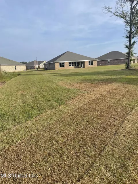 1074 Enclave Cir, Long Beach, MS 39560 photo 21
