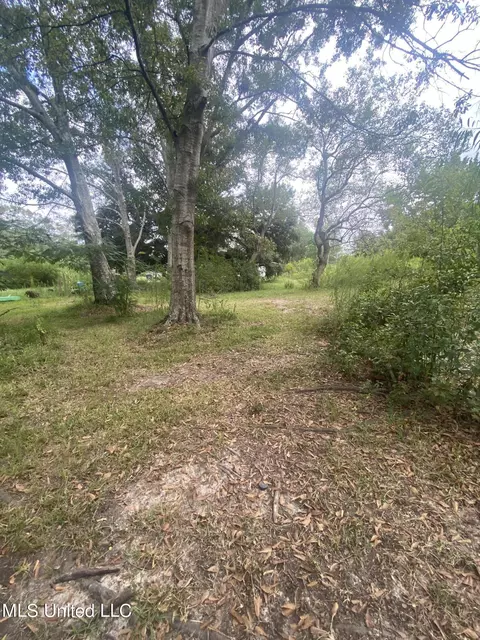 7904 Jason Dr, Moss Point, MS 39562 photo 22