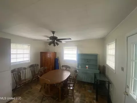 7904 Jason Dr, Moss Point, MS 39562 photo 29