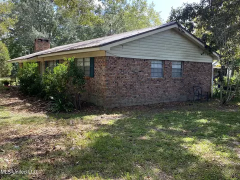 7904 Jason Dr, Moss Point, MS 39562 photo 6