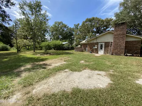 7904 Jason Dr, Moss Point, MS 39562 photo 7