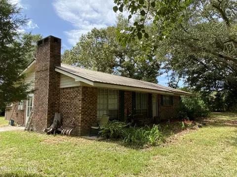 7904 Jason Dr, Moss Point, MS 39562 photo 11