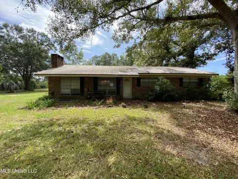 7904 Jason Dr, Moss Point, MS 39562 photo 5