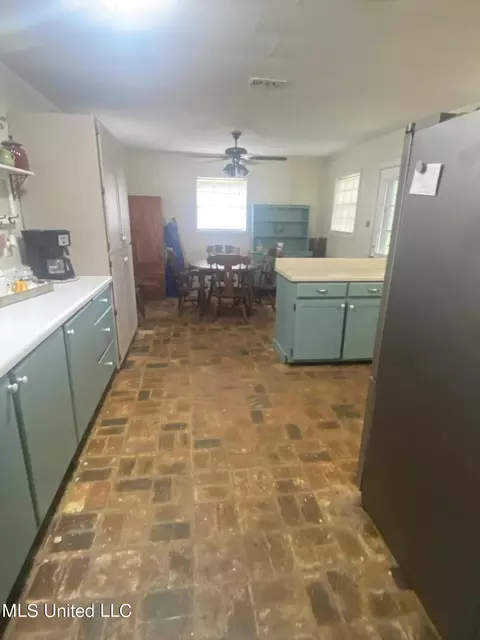 7904 Jason Dr, Moss Point, MS 39562 photo 28