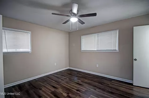 3256 Suncrest Dr, Jackson, MS 39212 photo 9