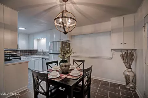 3256 Suncrest Dr, Jackson, MS 39212 photo 7