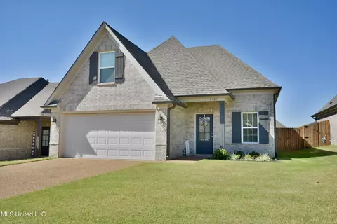 7901 Park Valley Dr, Southaven, MS 38671