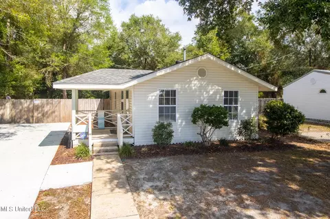 197 Briarfield Ave, Biloxi, MS 39531
