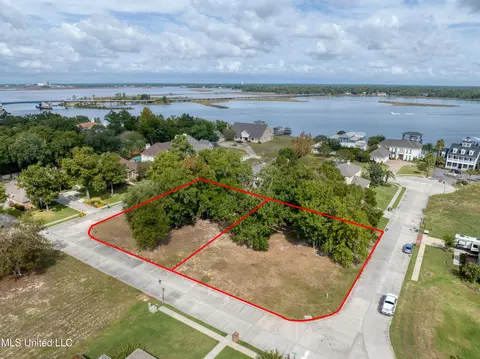 Melissa Drive, Biloxi, MS 39531
