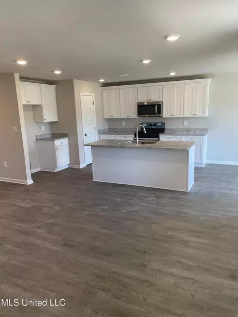 2002 Pettits Ln, Long Beach, MS 39560 photo 12