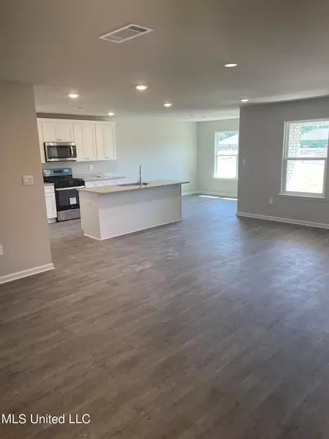 2002 Pettits Ln, Long Beach, MS 39560 photo 11