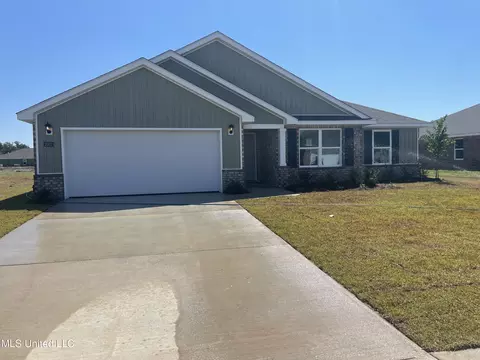 2002 Pettits Ln, Long Beach, MS 39560