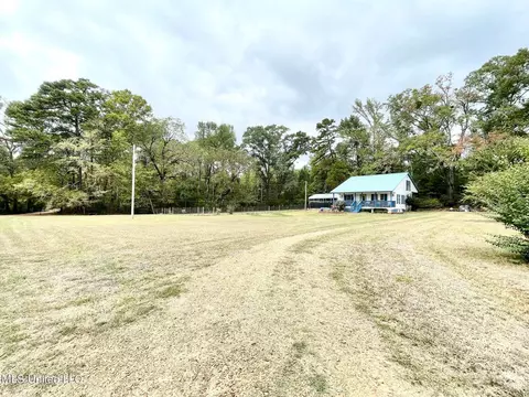 6203 Terry Rd, Byram, MS 39170