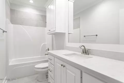 Bath - 505 Black Cherry Cv, Canton, MS 39046 photo 4 of 4
