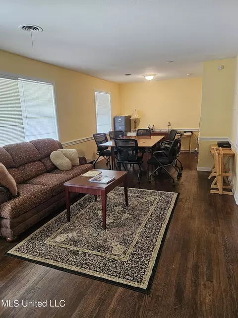 5022 Old Canton Rd, Jackson, MS 39211 photo 8
