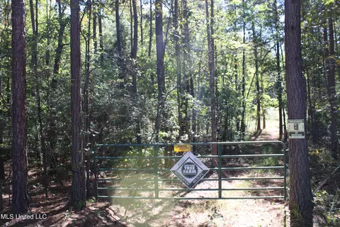 1 County Road 70, Coffeeville, MS 38922