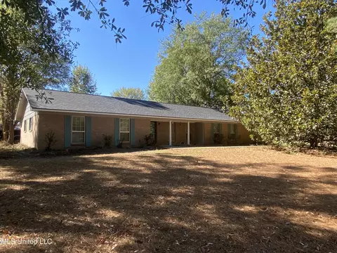 195 Fannin Landing Cir, Brandon, MS 39047