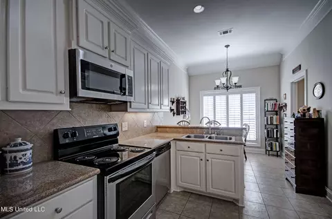 151 Tradition Pkwy, Flowood, MS 39232 photo 10