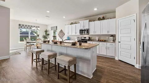 6229 Sandhill Cv, Ocean Springs, MS 39564