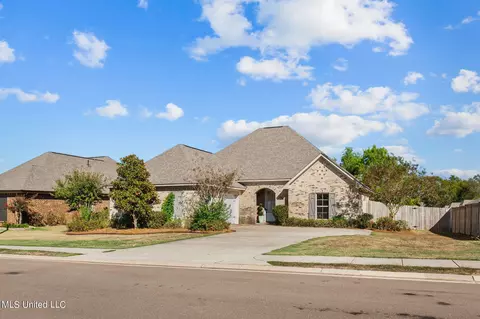 120 Kaden Ln, Canton, MS 39046