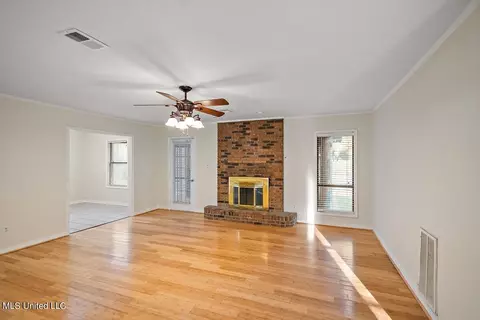 5214 Sycamore Dr, Jackson, MS 39212 photo 7