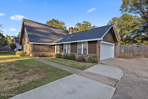 5214 Sycamore Dr, Jackson, MS 39212 photo 2