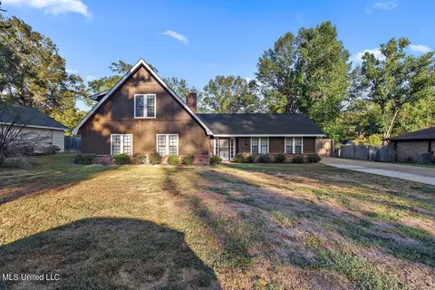 5214 Sycamore Dr, Jackson, MS 39212