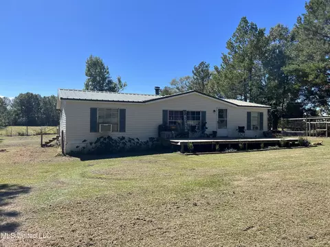 95 Tom Chance Rd, Poplarville, MS 39470