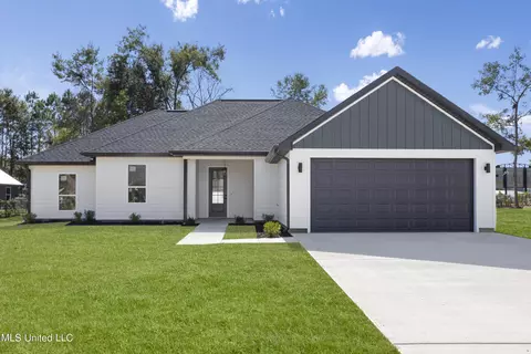 3165 Toncrey Rd, D'iberville, MS 39540