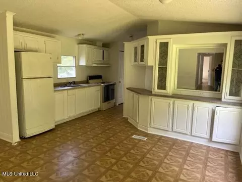 20006 Savage Ln, Saucier, MS 39574 photo 6