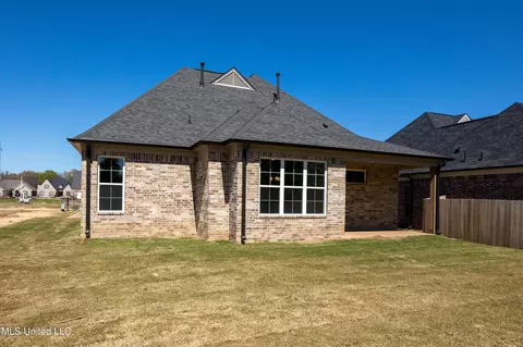 Exterior - 3501 Hatton Dr, Nesbit, MS 38651 photo 2 of 2