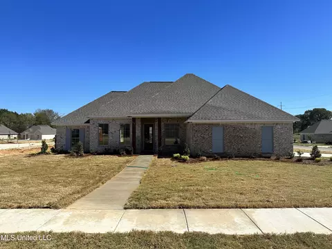 597 E Park St, Canton, MS 39046