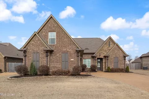 6760 W Aquila Cir, Olive Branch, MS 38654