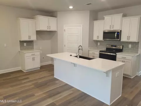 87132 Highpoint Dr, Diamondhead, MS 39525 photo 3