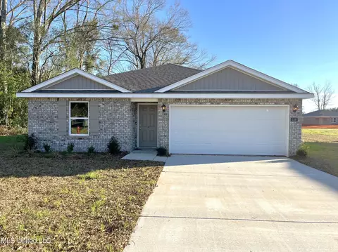 119 Jaden Ct, Lucedale, MS 39452