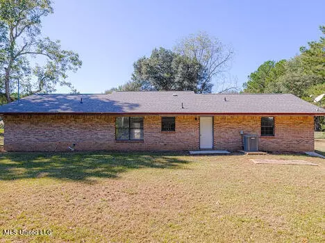 46 Dennis Knight Rd, Collins, MS 39428 photo 4