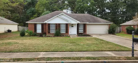 209 Azalea Cir, Madison, MS 39110