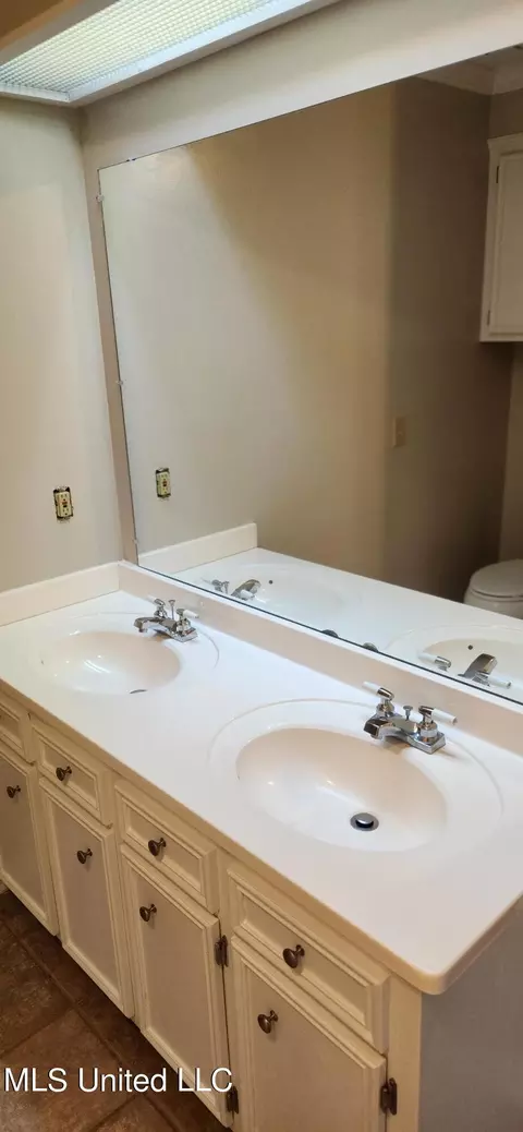 209 Azalea Cir, Madison, MS 39110 photo 9