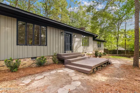 222 Matthew Dr, Brandon, MS 39042 photo 3