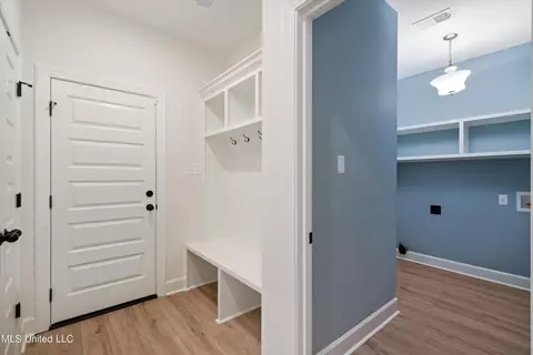 Entry Way - 2287 S Highway 301, Hernando, MS 38632 photo 3 of 3