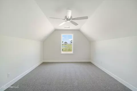 Bedroom - 2287 S Highway 301, Hernando, MS 38632 photo 4 of 5