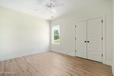 Bedroom - 2287 S Highway 301, Hernando, MS 38632 photo 1 of 5