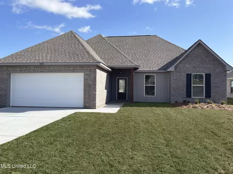 13304 Southern Magnolia Ave, Gulfport, MS 39503
