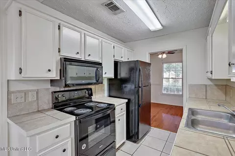 821 Laurel Dr, Flowood, MS 39232 photo 12