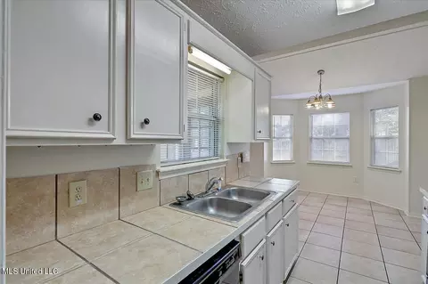 821 Laurel Dr, Flowood, MS 39232 photo 13